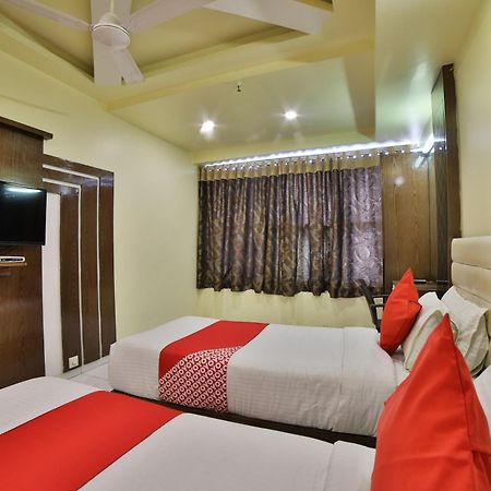Capital O Kalash Residency Ahmedabad Bagian luar foto
